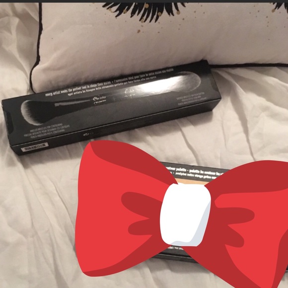 Kat Von D Other - Kat Von D Shade + Light Double Sided Contour Brush